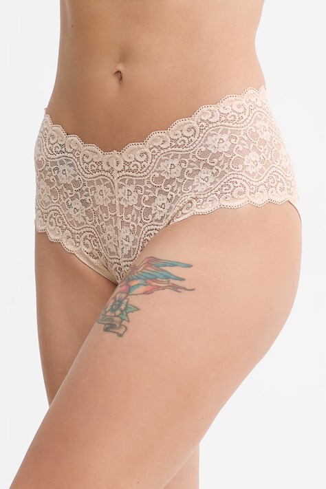 Triumph figi Amourette kolor beżowy z koronki 10210675
