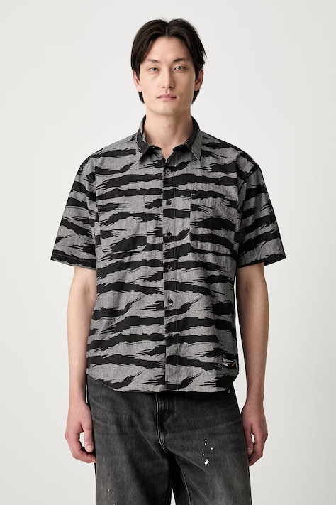 Neighborhood camicia in cotone da uomo nera con motivo di animali 261TSNH.SHM11