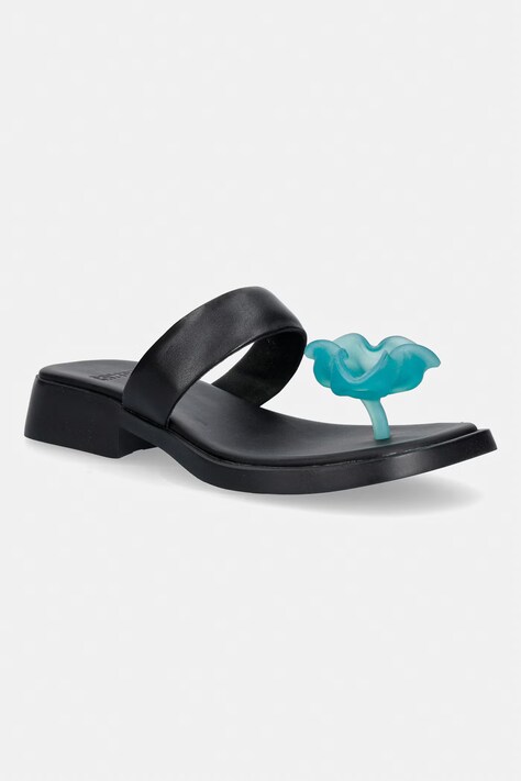 Camper σαγιονάρες δίχαλο Γυναικεία Dana μαύρες K201892-001