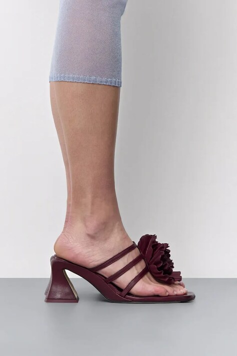 Miista klapki z odkrytą piętą damskie skórzane Hara bordowe MI_6123
