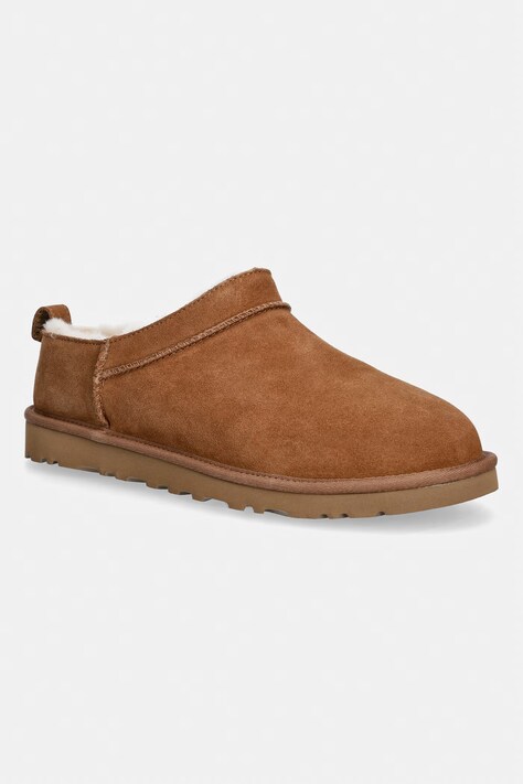 UGG kapcie zamszowe M Classic Micro kolor brązowy 1180190.CHE