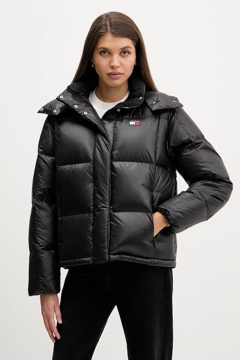 Péřová bunda Tommy Jeans černá barva, zimní, DW0DW22040