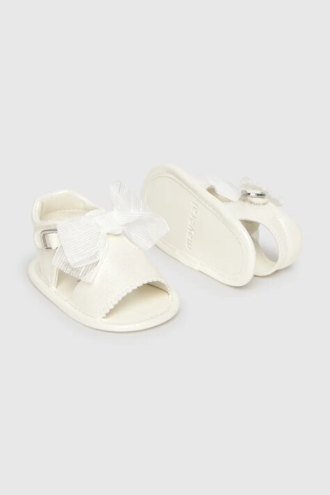 Mayoral Newborn buty niemowlęce kolor biały 9084.G