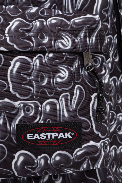 Eastpak plecak OUT OF OFFICE kolor czarny duży wzorzysty EK0007672Z81