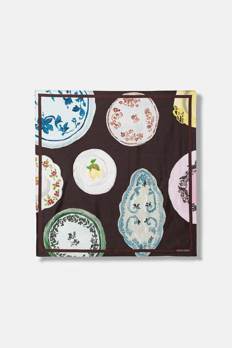 Stine Goya apaszka jedwabna damska kolor brązowy wzorzysta SG-SS26-A010-2287