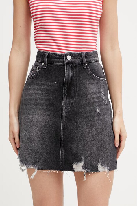 Tommy Jeans spódnica jeansowa czarna z efektem sprania DW0DW22715