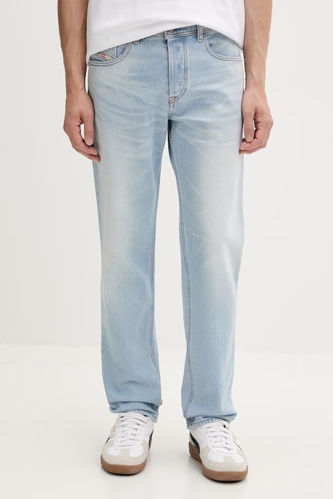 Diesel jeansy regular męskie 2023 D-FINITIVE L.32 niebieskie A10229.09N54
