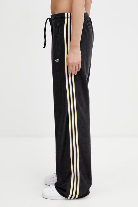 Donji dio trenirke adidas Originals Terry Towel Firebird boja: crna, bez uzorka, KD1416