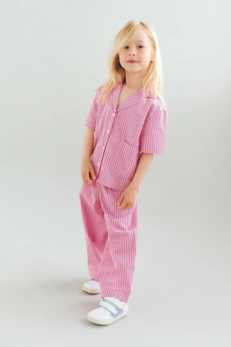 Wheat spodnie bawełniane dziecięce kolor różowy wzorzyste 2706-415-GOTS