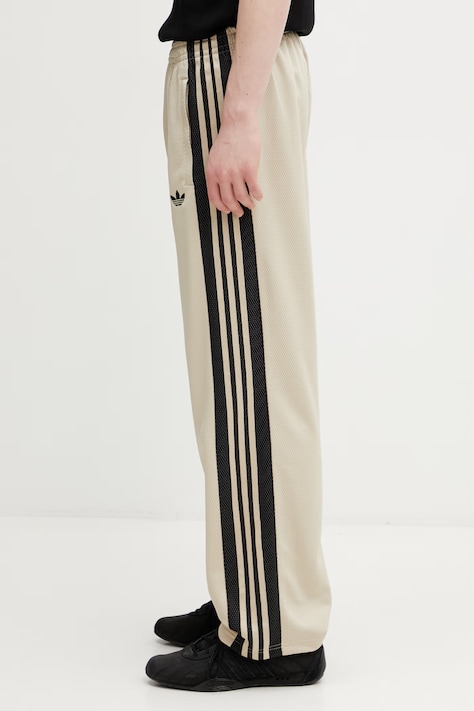 adidas Originals joggers beige color with an application KE0116