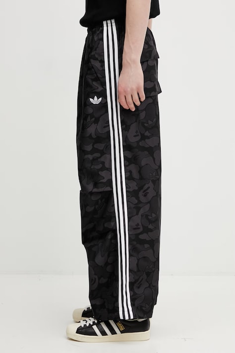 adidas Originals pantaloni de trening x BAPE culoarea negru, cu imprimeu, KF4918