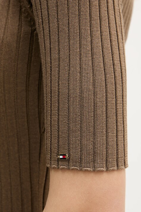 Tommy Hilfiger sukienka kolor zielony maxi dopasowana WW0WW48447