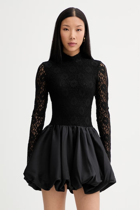 Bardot rochie evazată neagră cu inserții de dantelă 60191DB