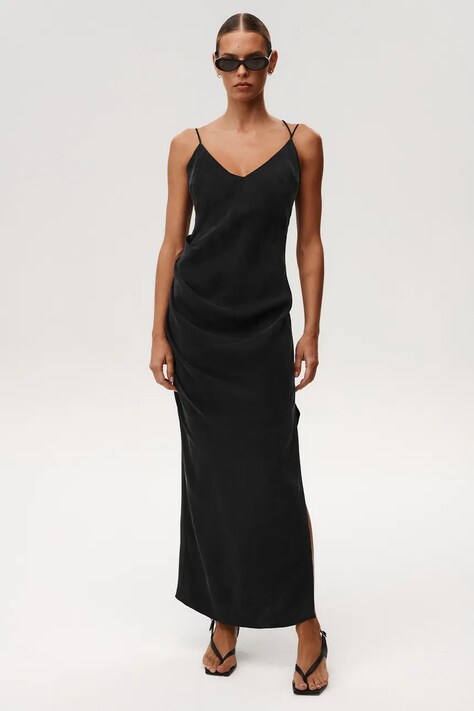 Undress Code sukienka Opera Dress kolor czarny maxi prosta 1168