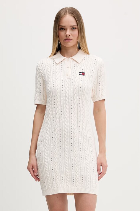 Tommy Jeans sukienka sweterkowa bawełniana beżowa gładka DW0DW22591