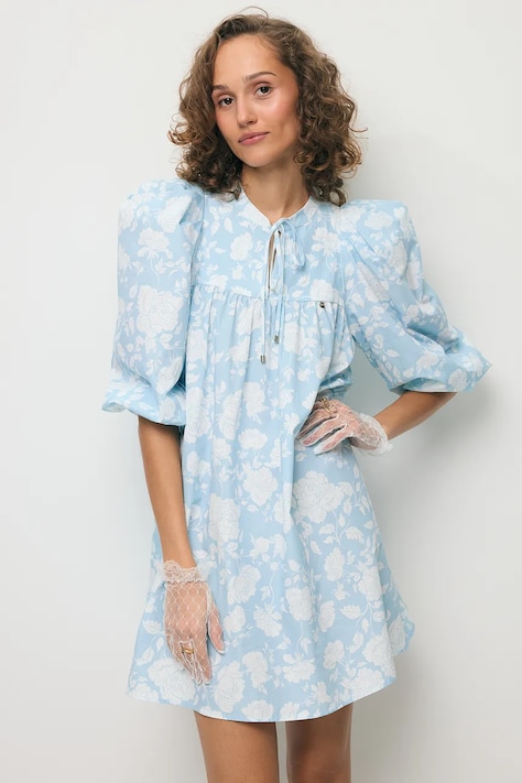 BIZUU sukienka koszulowa bawełniana AYOTE niebieska w kwiaty