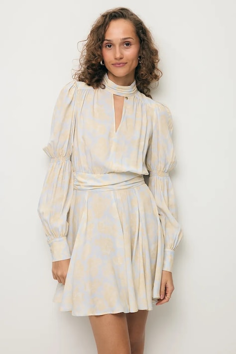 BIZUU sukienka letnia z wiskozy SIERRA niebieska w kwiaty SIERRA