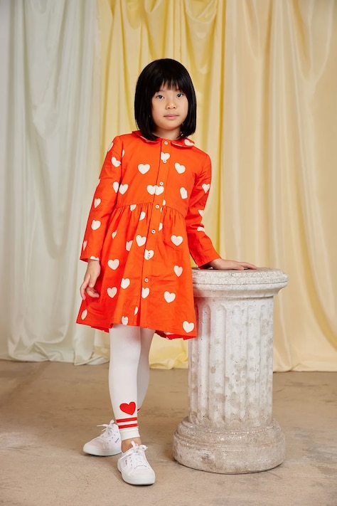 Mini Rodini sukienka bawełniana dziecięca Hearts kolor pomarańczowy midi rozkloszowana 26150118