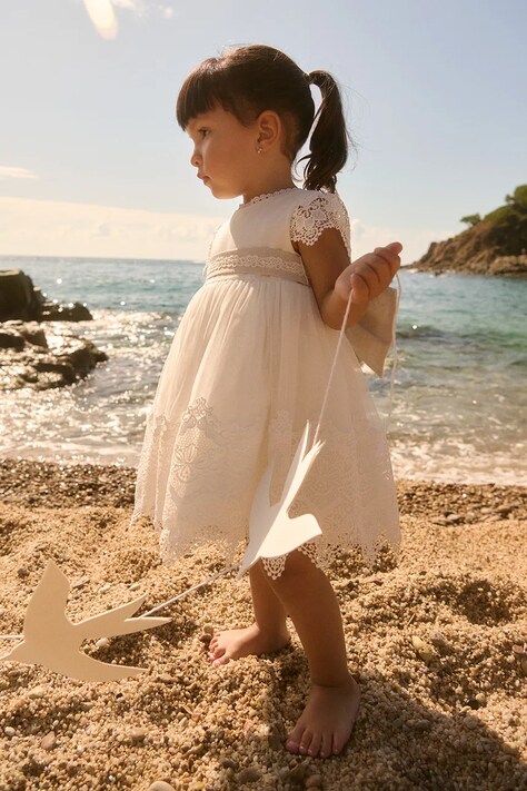 Abel&Lula sukienka niemowlęca kolor biały mini rozkloszowana 5002