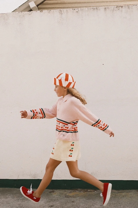 Детский хлопковый свитер Tinycottons CHERRIES SWEATER цвет розовый лёгкий SS26-409