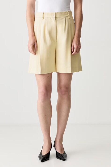 Anine Bing BRICE SHORT pantaloni scurți eleganți cu vâscoză pentru femei galbeni high waist A.03.12018.CRM02