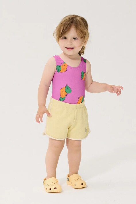 Bobo Choses szorty bawełniane niemowlęce Bobo Choses Since 09 kolor żółty z aplikacją B126AB047