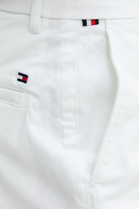 Tommy Hilfiger σορτς chino ανδρικά βαμβακερά με ελαστάν λευκά MW0MW42352