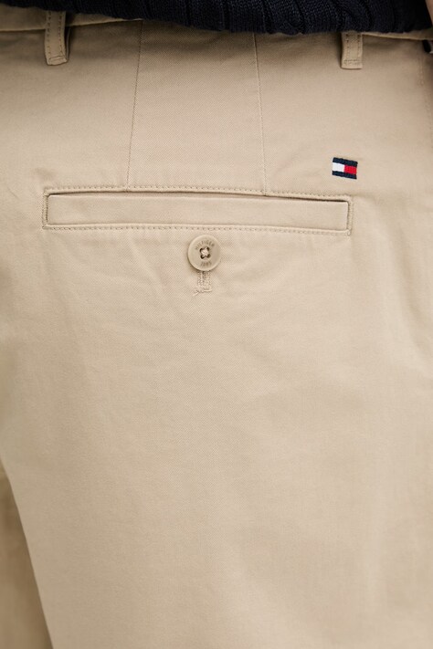 Tommy Hilfiger szorty chino męskie bawełniane z elastanem beżowe regular waist MW0MW42352