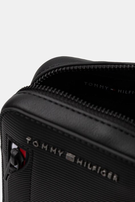 Tommy Hilfiger saszetka kolor czarny AM0AM14021