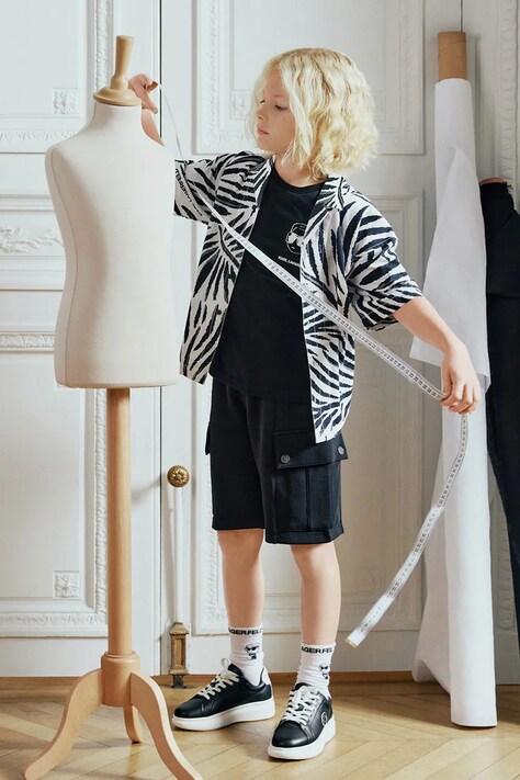 Детская хлопковая футболка Karl Lagerfeld цвет чёрный с принтом Z31103