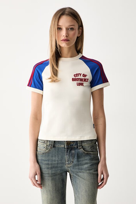 adidas Originals T-shirt damski bawełniany z elastanem beżowy KE0654