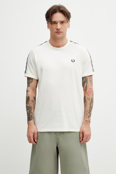 Fred Perry cotton t-shirt beige color with an application M4613