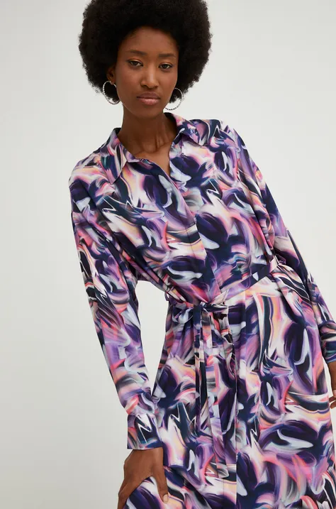Šaty Answear Lab fialová farba, midi, rovný strih