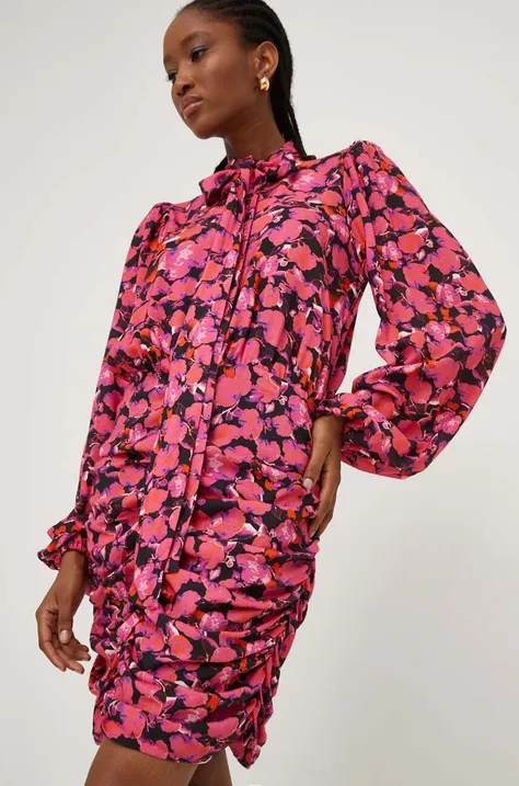Obleka Answear Lab X omejena kolekcija NO SHAME roza barva