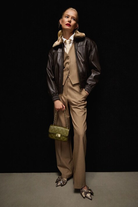Answear Lab geaca de piele femei, culoarea maro, de tranzitie, oversize