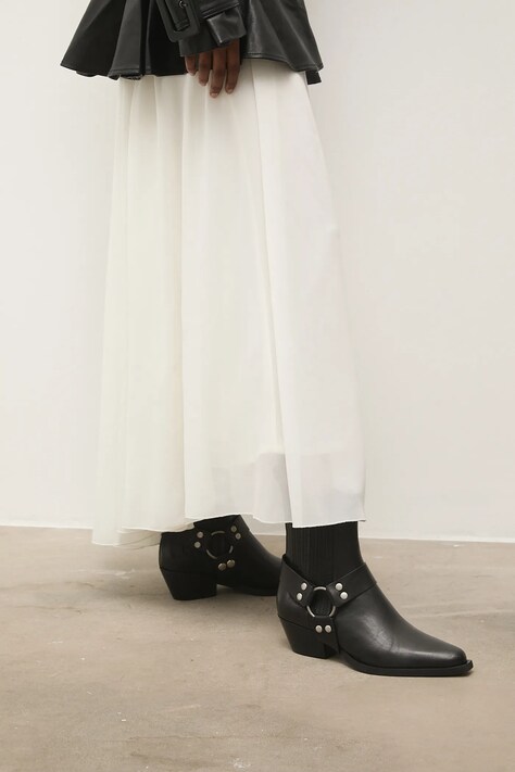 Кожаные полусапоги Answear.LAB цвет чёрный каблук кирпичик слегка утеплённый