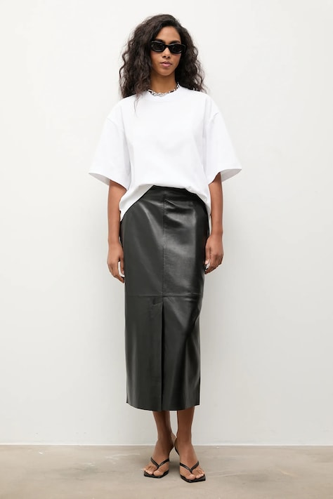 Usnjeno krilo Answear.LAB črna barva