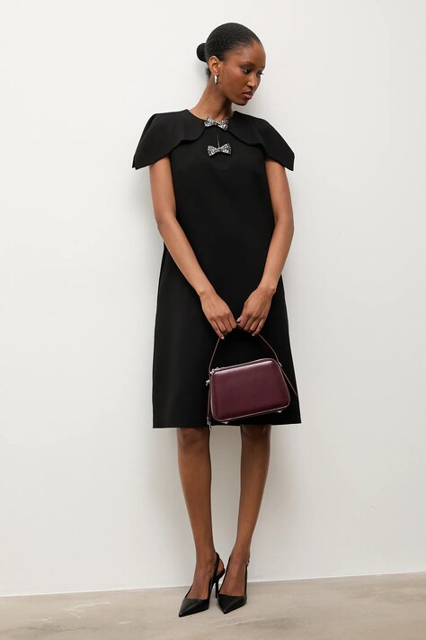 Answear.LAB sukienka kolor czarny mini prosta