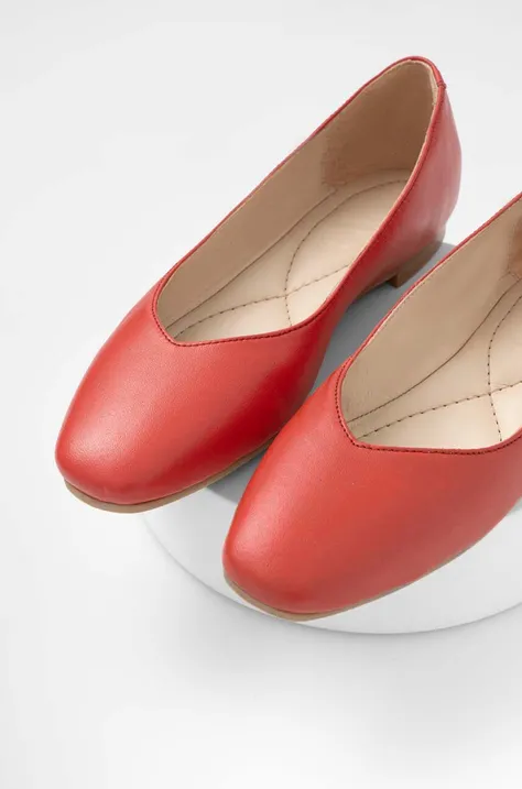 Кожаные балетки Answear Lab цвет красный