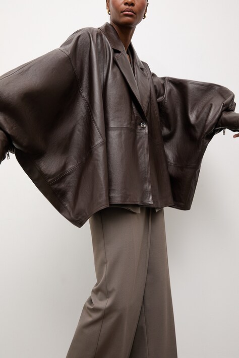 Answear.LAB kurtka oversize damska skórzana z kolekcji Unscripted brązowa