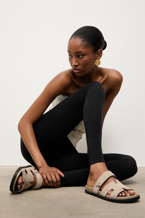 Semišové šľapky Answear.LAB béžová farba