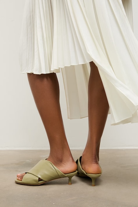 Answear.LAB ciabatte slide da donna in pelle verdi