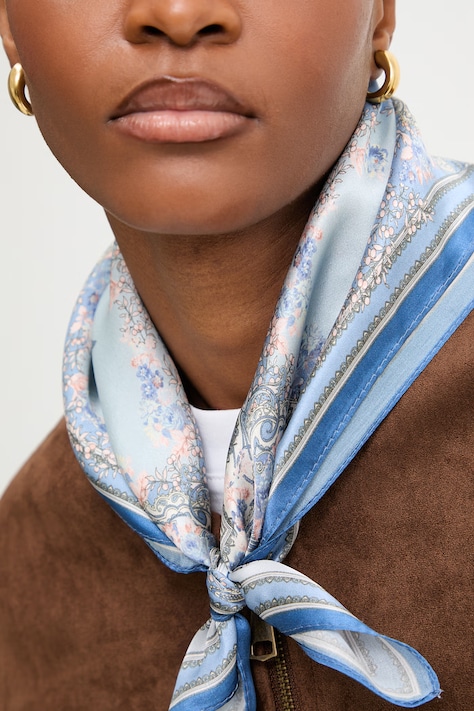 Answear.LAB chusta jedwabna z kolekcji Unscripted damska kolor niebieski wzorzysta
