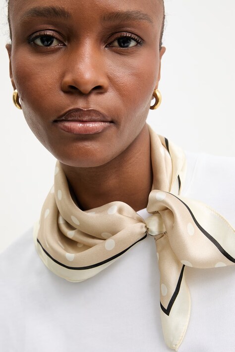 Answear.LAB chusta jedwabna z kolekcji Unscripted damska kolor beżowy