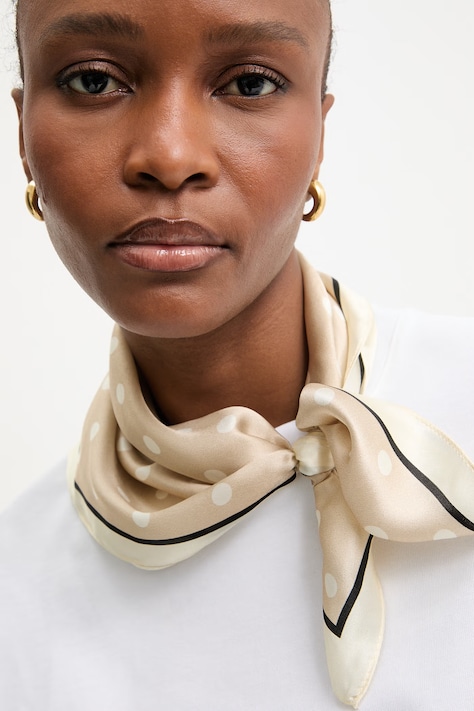 Answear.LAB chusta jedwabna z kolekcji Unscripted damska kolor beżowy