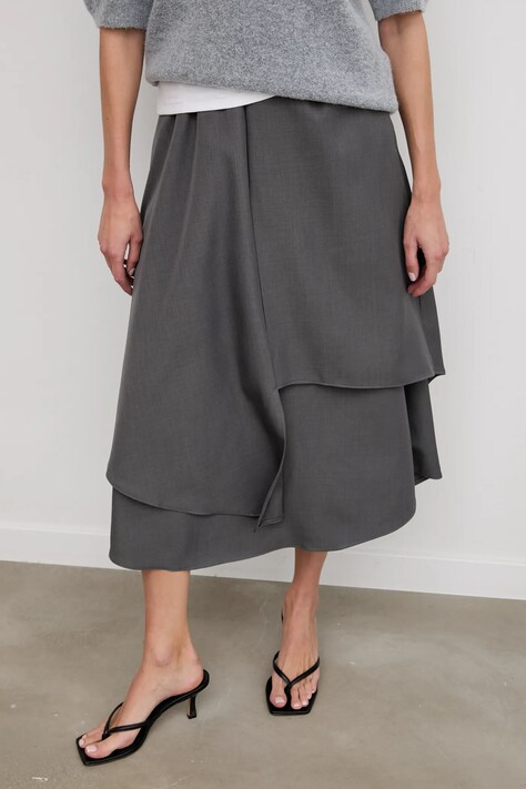 Answear.LAB spódnica kolor szary midi rozkloszowana