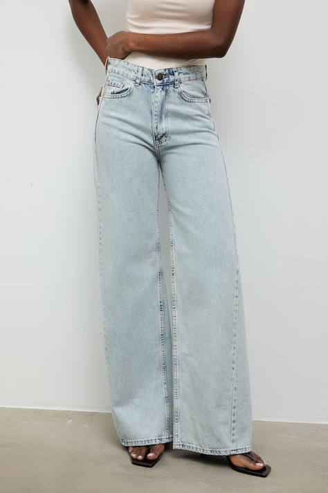 Answear.LAB jeansy boyfriend damskie niebieskie