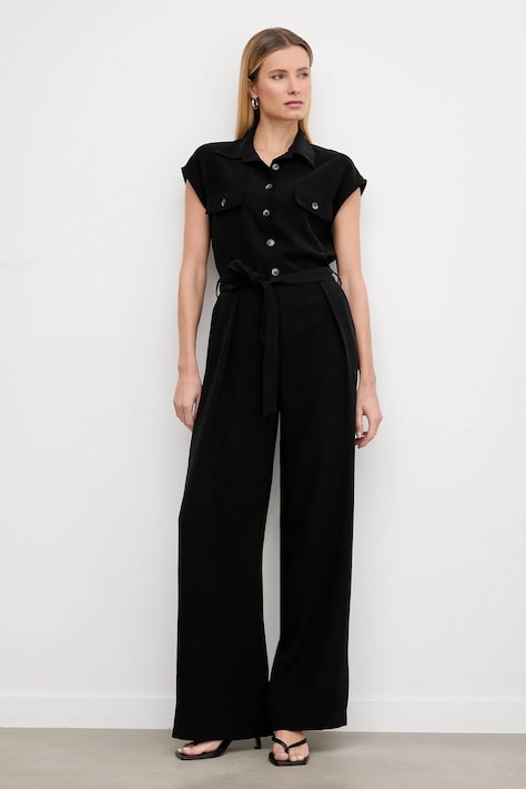Answear.LAB kombinezon kolor czarny z kołnierzykiemm