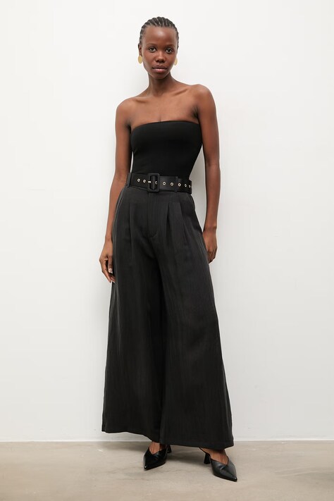 Answear.LAB spodnie damskie z lyocellem czarne high waist