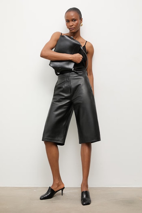 Answear.LAB spodnie damskie skórzane MADDIE z kolekcji Unscripted czarne high waist